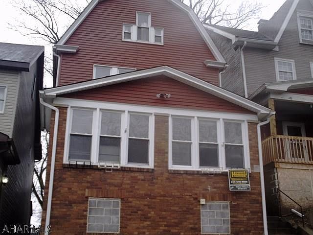 2nd image of 1909 14th Ave