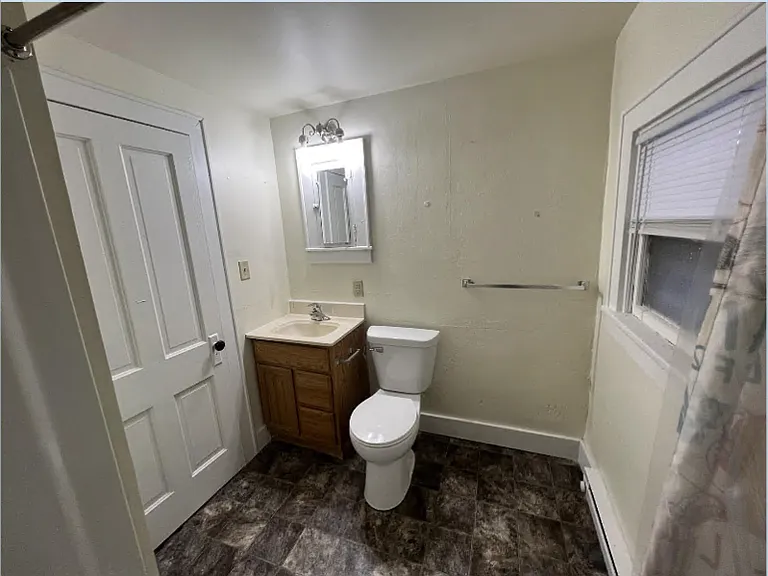 173 N Monroe St #3 — Photo 11