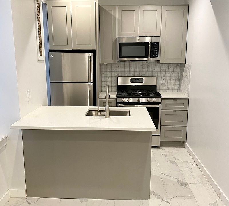 1st image of 221 Sherman Ave #215