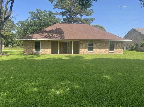 7474 Denham Dr, Denham Springs, LA 70726