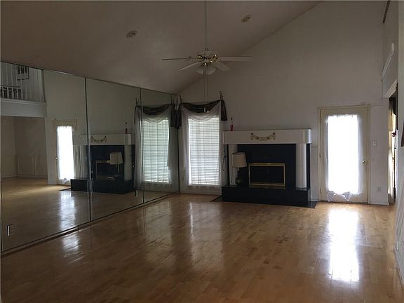 2nd image of 1616 Urbana Cir