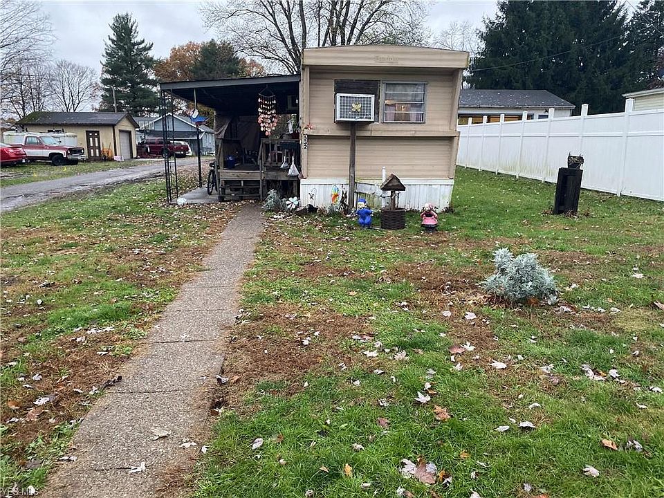 2nd image of 532 W High St