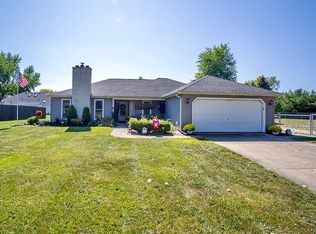 5240 Kevin St, Sheffield Village, OH 44054