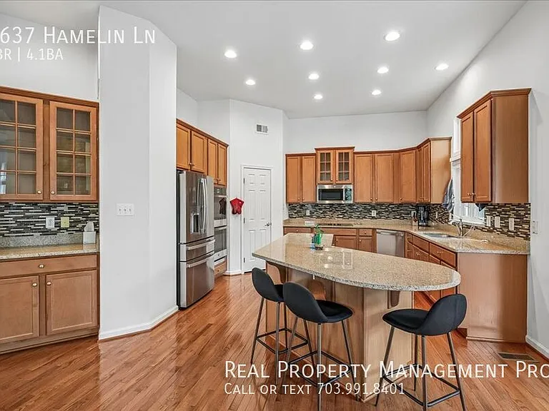 7637 Hamelin Ln — Photo 8