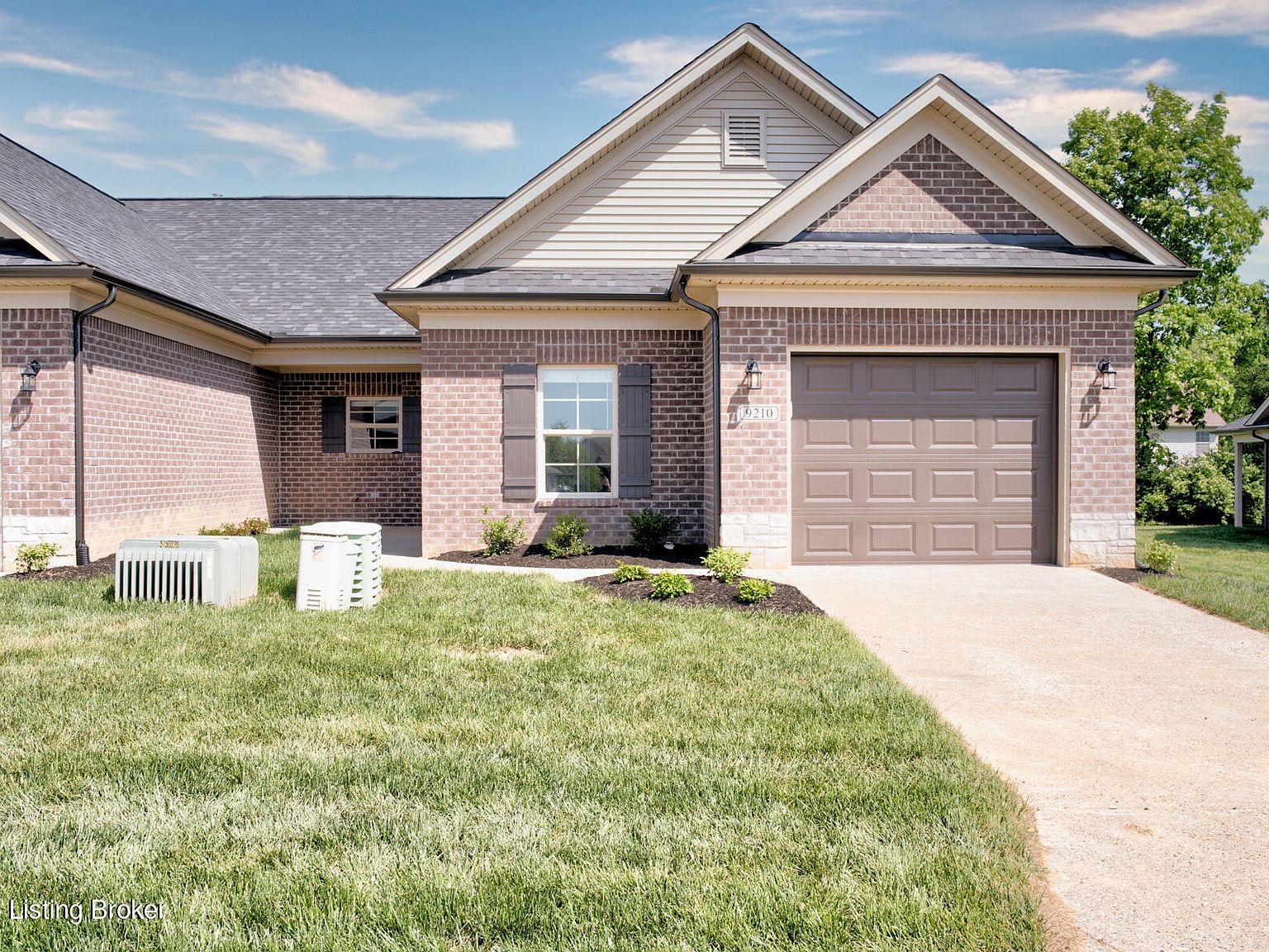 9210 Meadow Valley Ln, Louisville, KY 40291 | Zillow