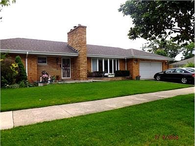 1st image of 707 Leclaire Ave