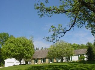 1140 Orchard Acres Ln SW, Rochester, MN 55902