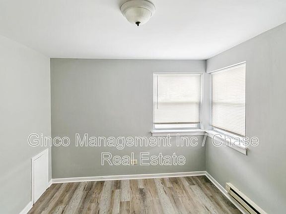5th image of 805 N 22nd Ave APT 1