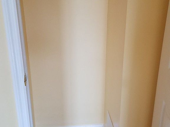 4th image of 2582 37th St APT 4B