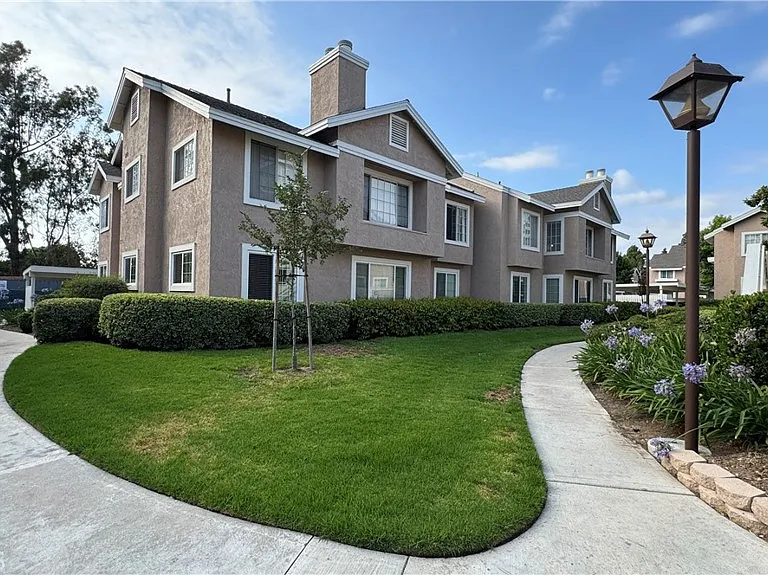 14 Woodleaf — Photo 45