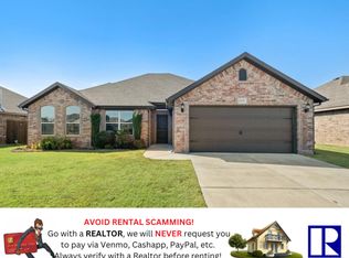 6208 S 38th St, Rogers, AR 72758