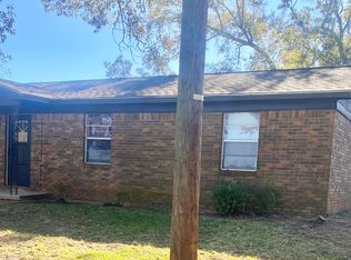 1422 Cromartie Beach Dr, Albany, GA 31705