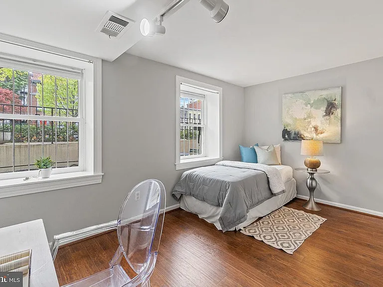 1930 New Hampshire Ave NW #3 — Photo 6