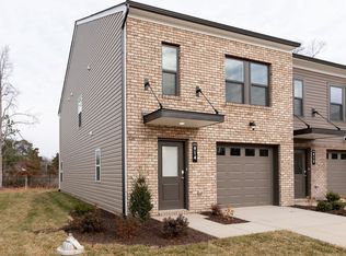 914 Encore Autumn Ln, Richmond, VA 23227