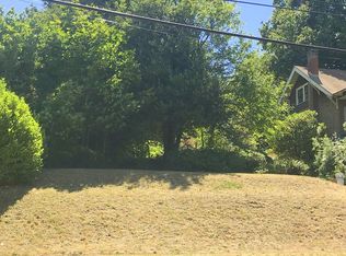 915 State St, Hood River, OR 97031