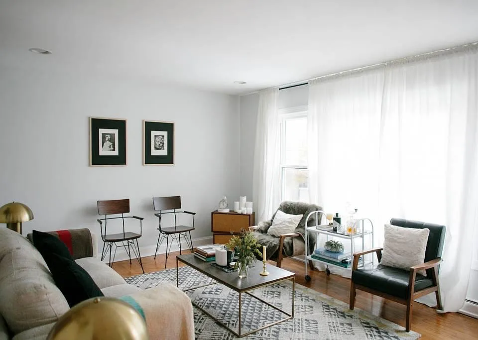 Living Room - Huge Windows - gets great natural light