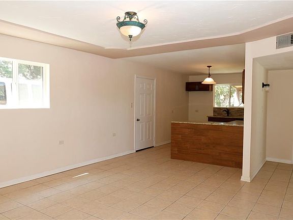 5th image of 461 Rachel Dr #A