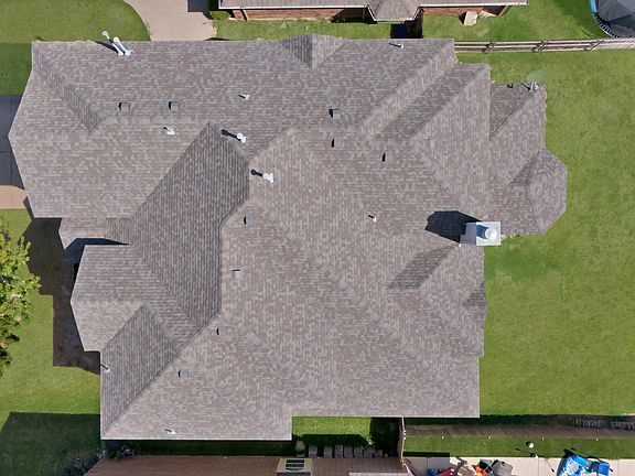 3rd image of 7012 Brekenridge Dr