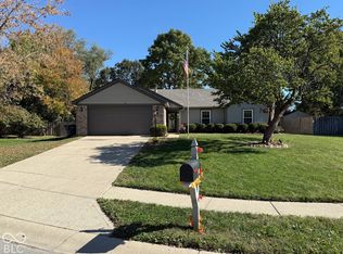 5535 Oakcrest Dr, Indianapolis, IN 46237