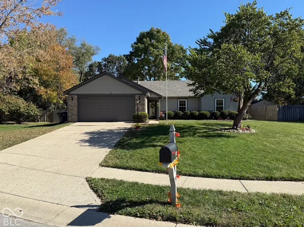 5535 Oakcrest Dr, Indianapolis, IN 46237