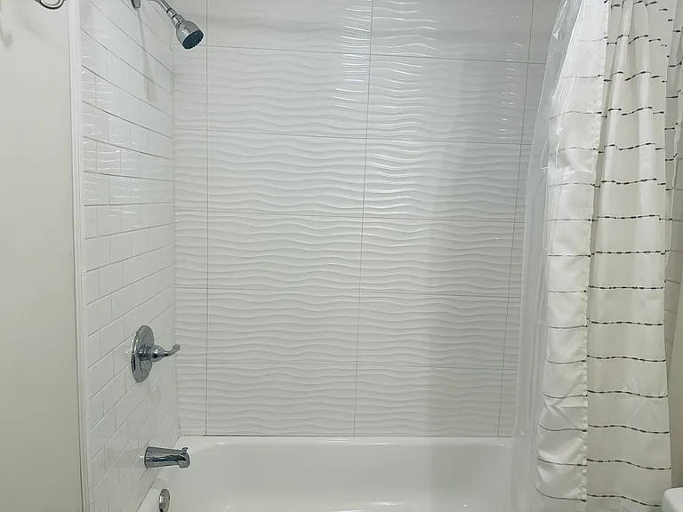 20 Pine St #5 — Photo 16