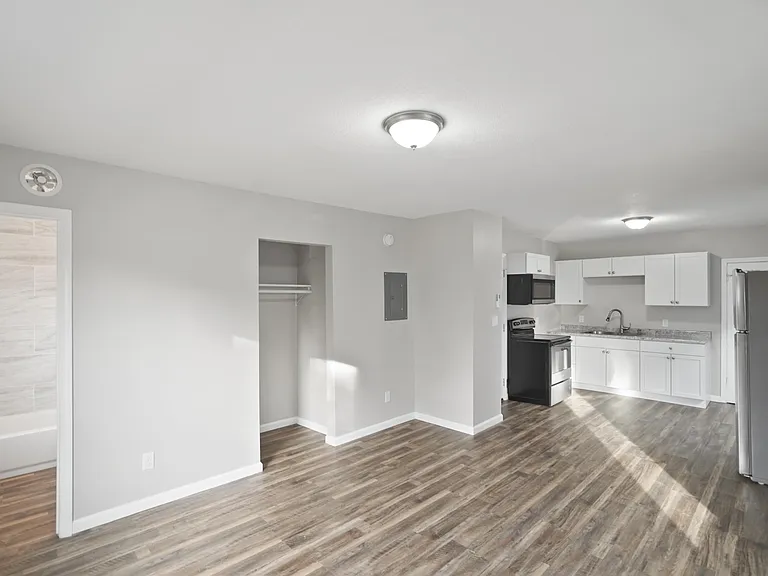 1248 SW Topeka Blvd #2A — Photo 3