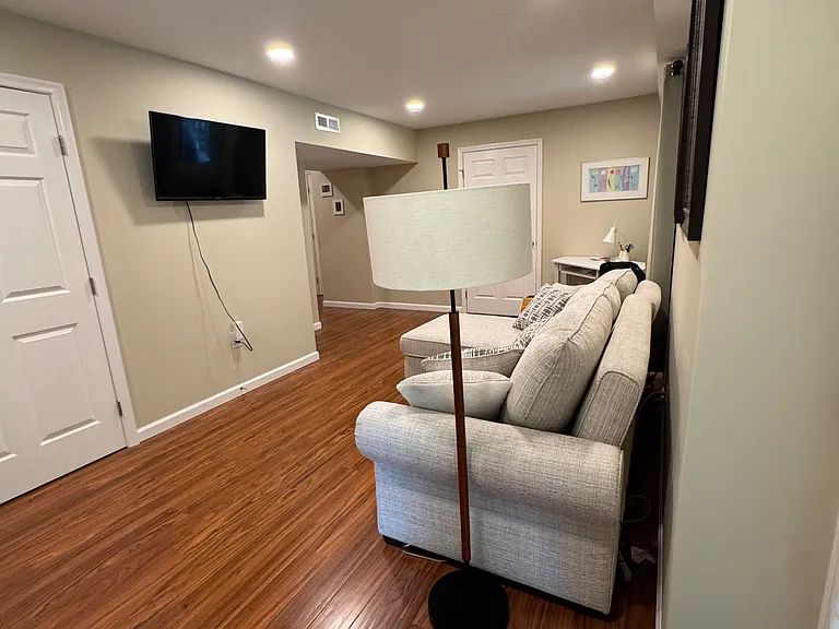 275 Lower Magothy Beach Rd — Photo 6