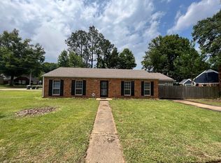 6732 Starkenburg Ln, Memphis, TN 38115