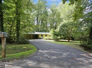 9004 Honeybee Ln, Bethesda, MD 20817