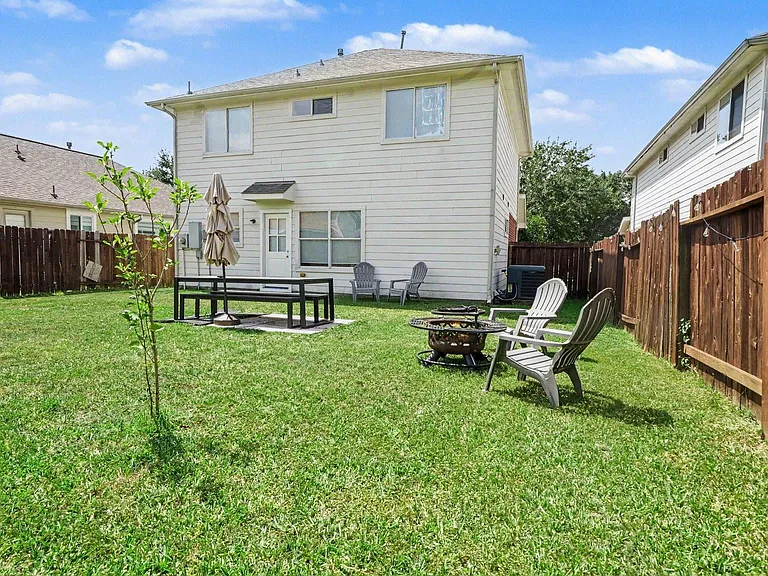 9039 Serena Ln — Photo 31