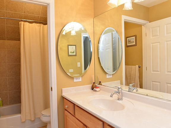 4th image of 38377 N Drexel Blvd