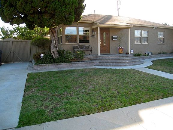 2nd image of 3521 Eucalyptus Ave