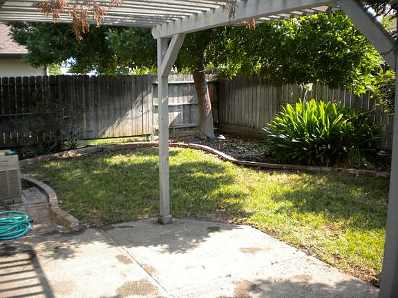 5th image of 8065 Helmsdale Dr