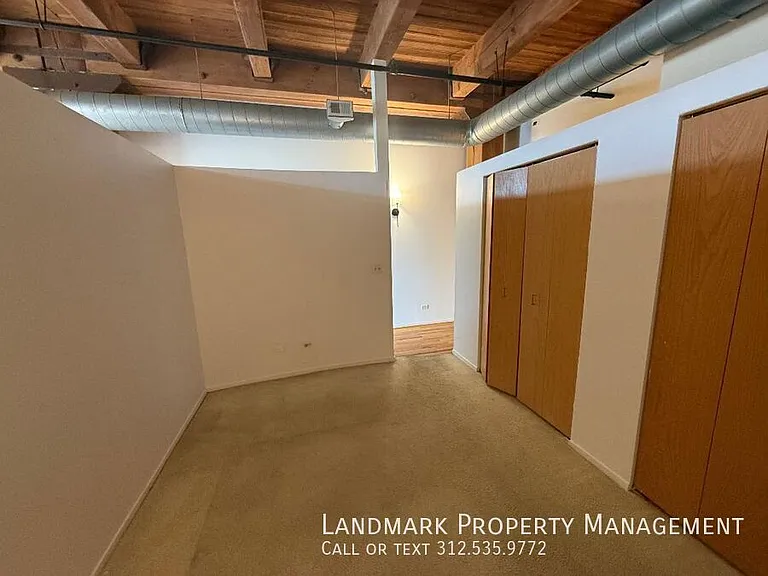 1250 W Van Buren St #202 — Photo 3
