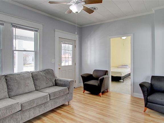 4th image of 3419 Oaklawn Blvd