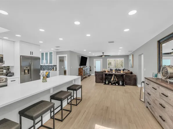 2817 NE 9th Avenue, Wilton Manors, FL 33334