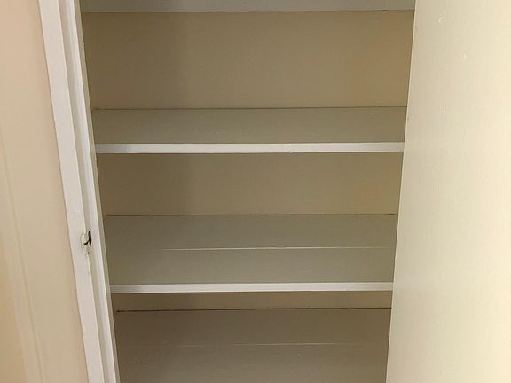 5th image of 1111 Arlington Blvd APT 532