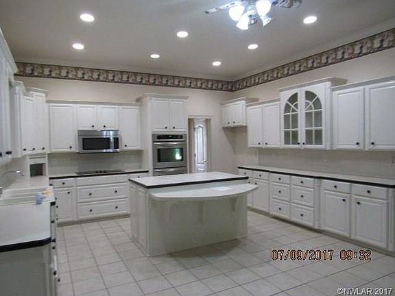 3rd image of 5221 Meghan Caye Ln