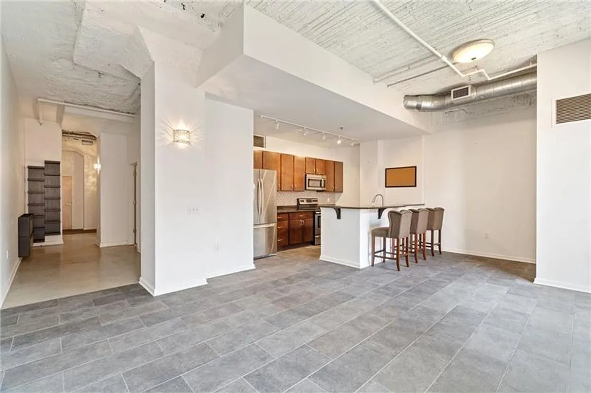 Building Photo - 2434 Smallman St #416