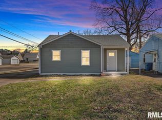 1936 N 21st St, Springfield, IL 62702