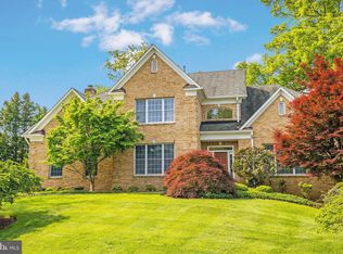 9511 Bent Creek Ln, Vienna, VA 22182