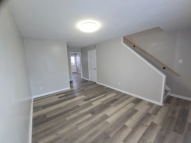 1307 W Meadowview Rd #F — Photo 21