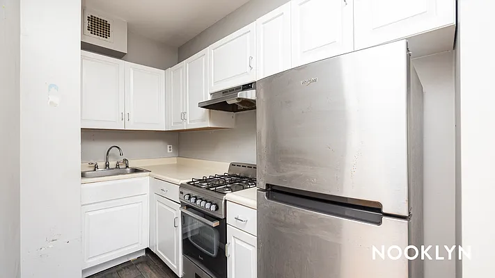 Rented by Nooklyn NYC LLC | media 1