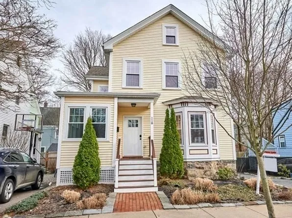 118 Kittredge St, Roslindale, MA 02131