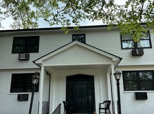 250 E Park Ave APT 4, Sellersville, PA 18960