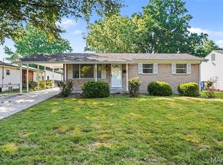 1820 Violet Dr, Florissant, MO 63031