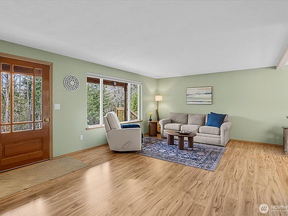 3rd image of 508 Summit Lake Shore Drive NW