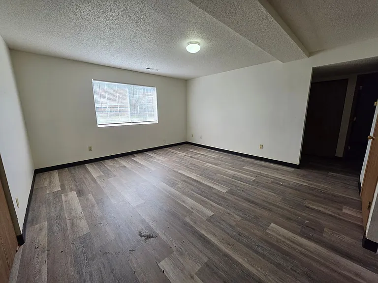 2661 Lakeside Dr — Photo 1