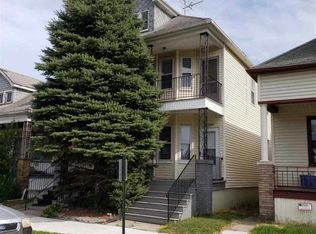 2636 Botsford St, Hamtramck, MI 48212