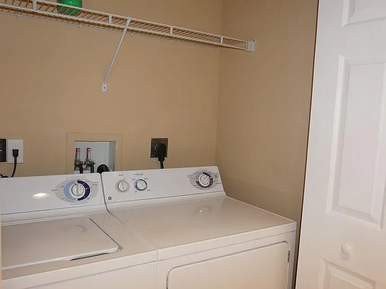 700 E Boynton Beach Blvd — Photo 23